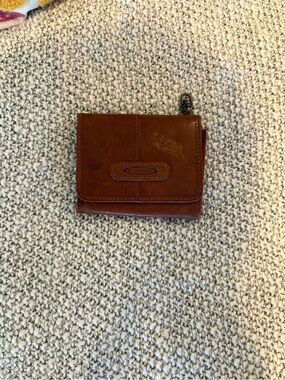 Fossil Brown Leather Compact Trifold Wallet with Key Clip